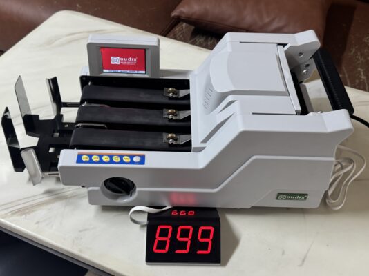 Máy đếm tiền kiểm tra tiền giả Oudis-9899new